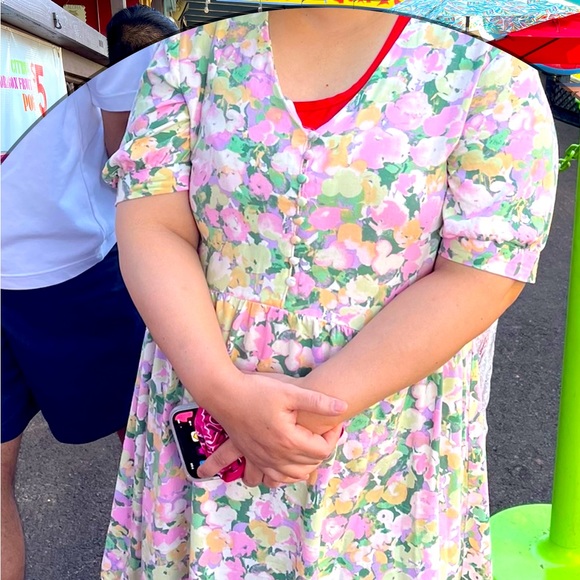 5'1 and 16 size, worn once - Picture 1 of 1